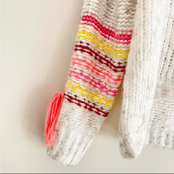 Urban Outfitters BDG Sweater Anissa Knit Tassel Turtleneck Funnel Neck White NWT - Picture 13 of 15